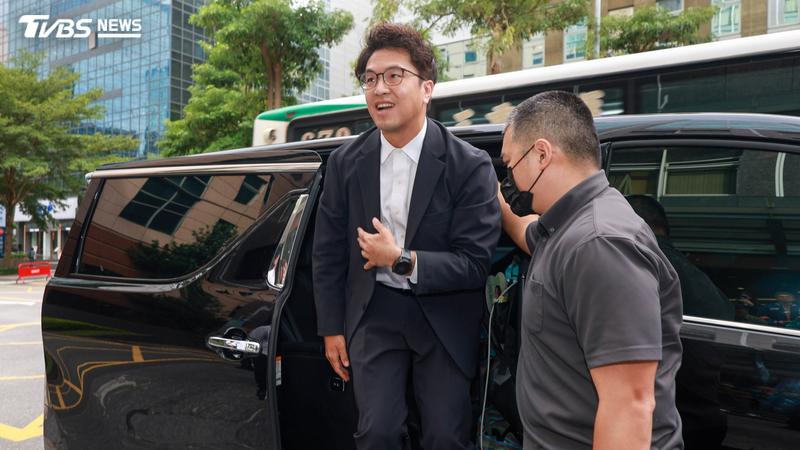 2026選舉-九合一大選台北市-台北市長選舉-沈伯洋趙少康-沈伯洋謝金河