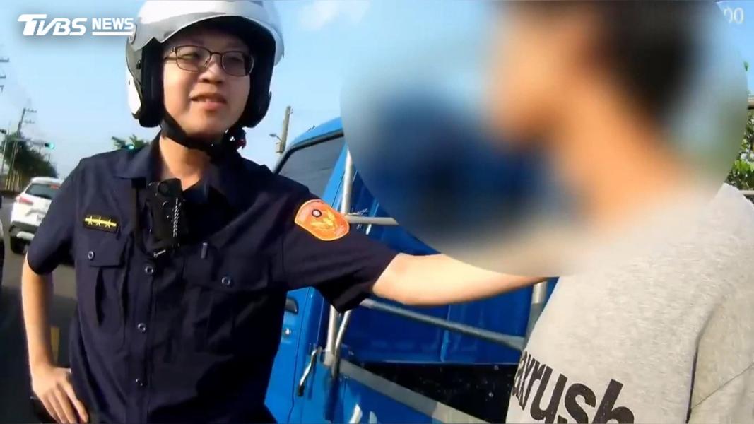 整起案件從3日的追撞事故開始,當時員警到場時,雙方情緒都相當激動。(圖/TVBS)
