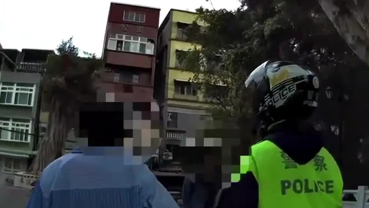 淡大驚見校友闖入!課堂上「認為被講壞話」爆氣 遭警帶離裁處