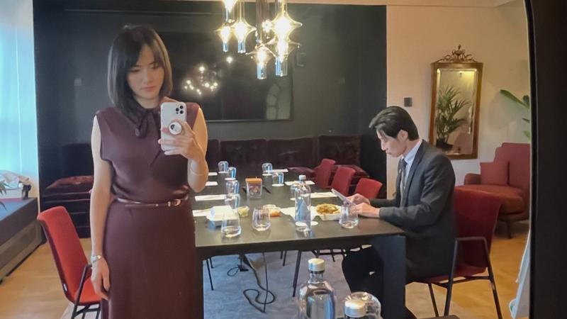 Doris跟林昶佐在芬蘭。(圖/翻攝自Doris IG)