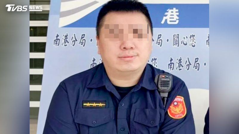 台北市南港分局葉姓警備隊員被依賭博罪嫌送辦。(圖/TVBS)