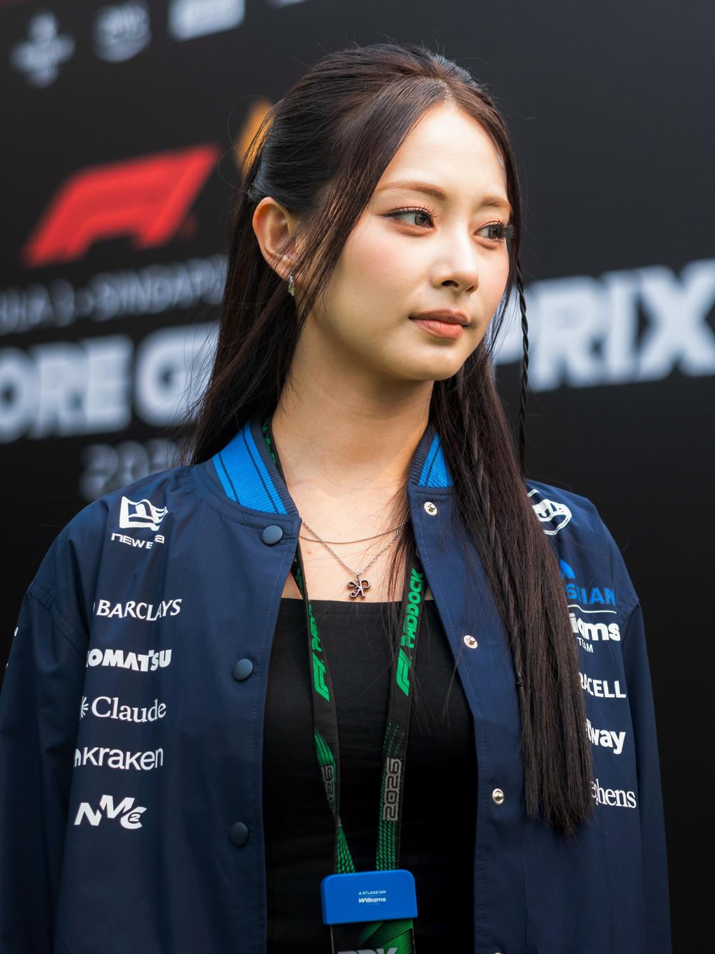 子瑜在新加坡站現場的專注神情，吸引眾人目光。（圖／翻攝自williamsf1team IG）