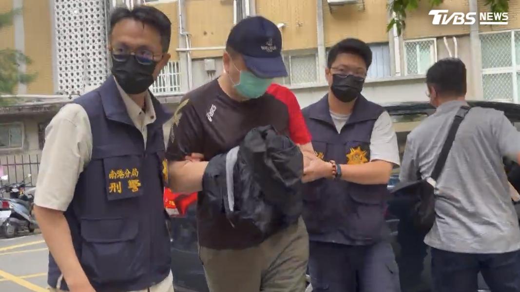 南港分局警備隊員葉晉豪。(圖/TVBS)