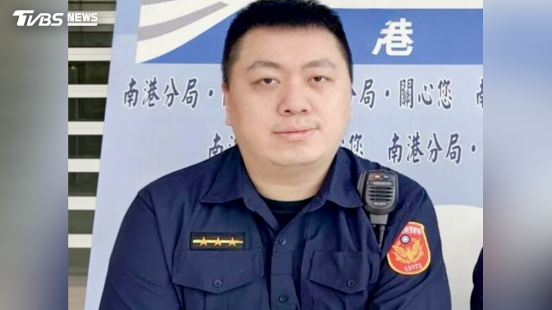 葉姓警員遭收押後分局立刻將其免職。(圖/TVBS)