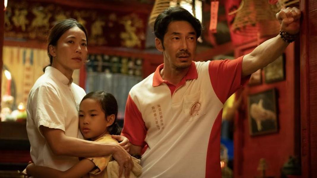 李李仁在新片《沙央》中飾演宮廟頭家。(圖/甲上提供)