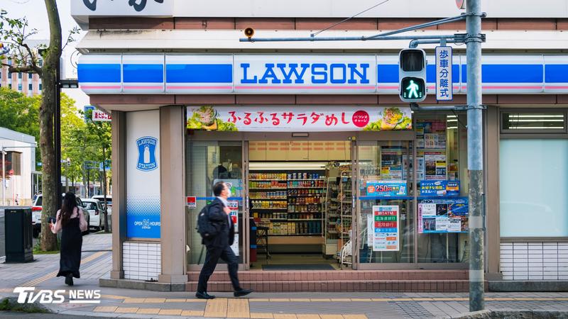 日本便利商店羅森(LAWSON)宣布,會員帳戶服務「羅森ID」遭第三方非法存取,導致用戶個人資料外洩。(示意圖/Shutterstock達志影像)