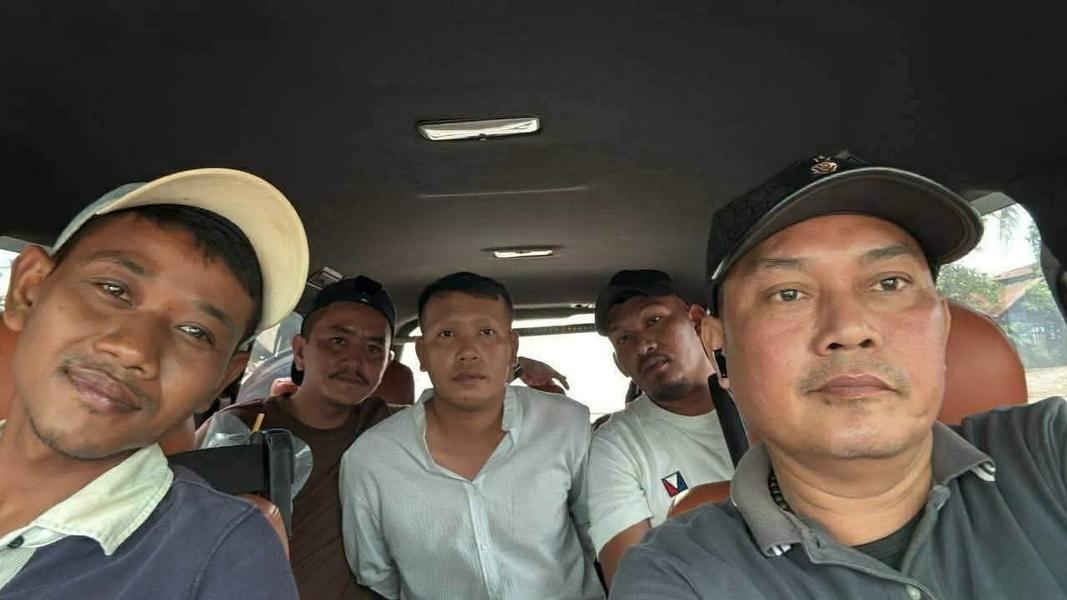 32歲嫌犯在柬埔寨馬德望省落網後,已被警方依法押送至刑事警察局深入偵辦。(圖/翻攝自khtopnews)