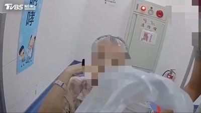 影音/87歲嬤跌倒驚見「帶2100萬金條」 警一問發現差點被騙光