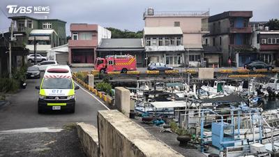 快訊/貢寮澳底漁船翻覆!4人落海1人失蹤搜救中