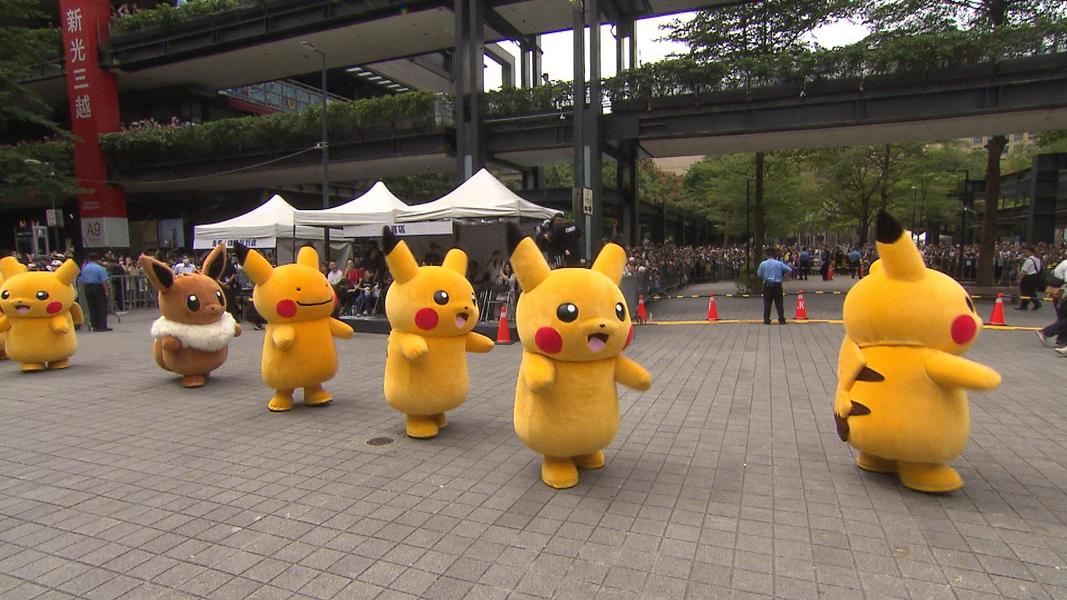 寶可夢遊行有整群皮卡丘。(圖/羅士朋攝)