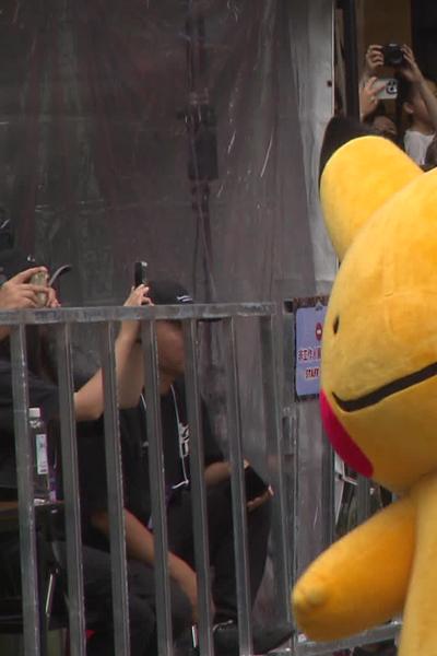 寶可夢遊行驚見超萌「小眼皮卡丘」!內行秒糾正:那是百變怪啦