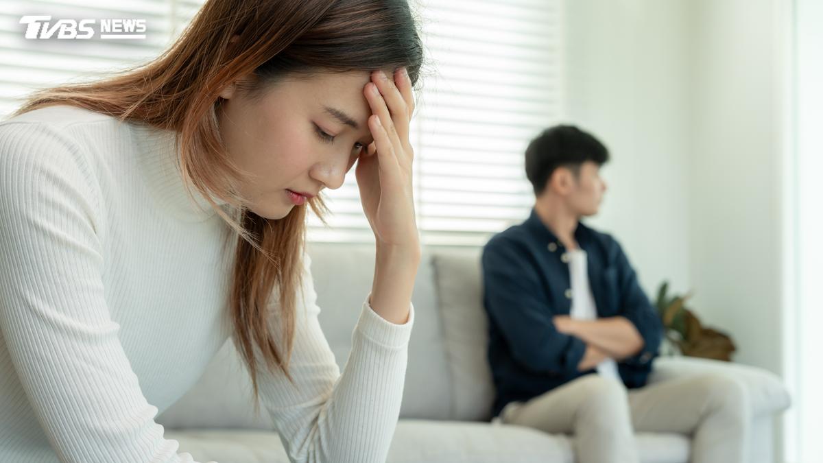 「為何沒問我?」她賣掉贈品!男友怒發飆 網友揭情侶冷戰關鍵