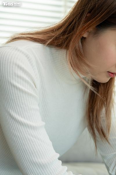 「為何沒問我?」她賣掉贈品!男友怒發飆 網友揭情侶冷戰關鍵
