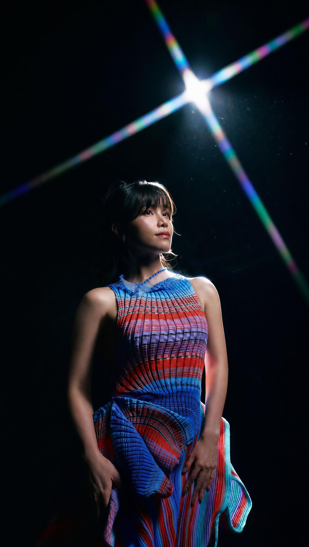 林芯儀首度挑戰首度參與歌詞創作、挑戰EDM快歌。（圖／解碼音樂提供）
