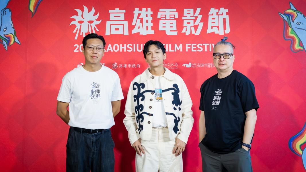 編劇兼導演鍾宏杰(左)、黃浩然(右)、演員盧鎮業。(圖/高雄電影節提供)