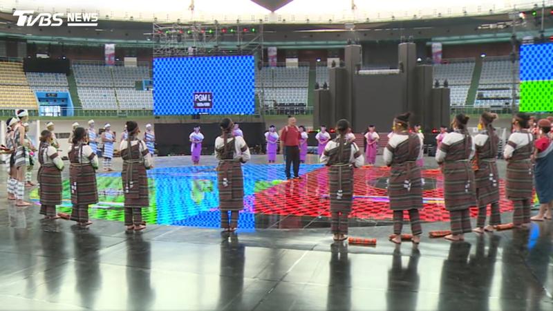 原林藝術舞集將登全民運開幕典禮暨選手之夜演出,50人齊聚團練。(圖/TVBS)