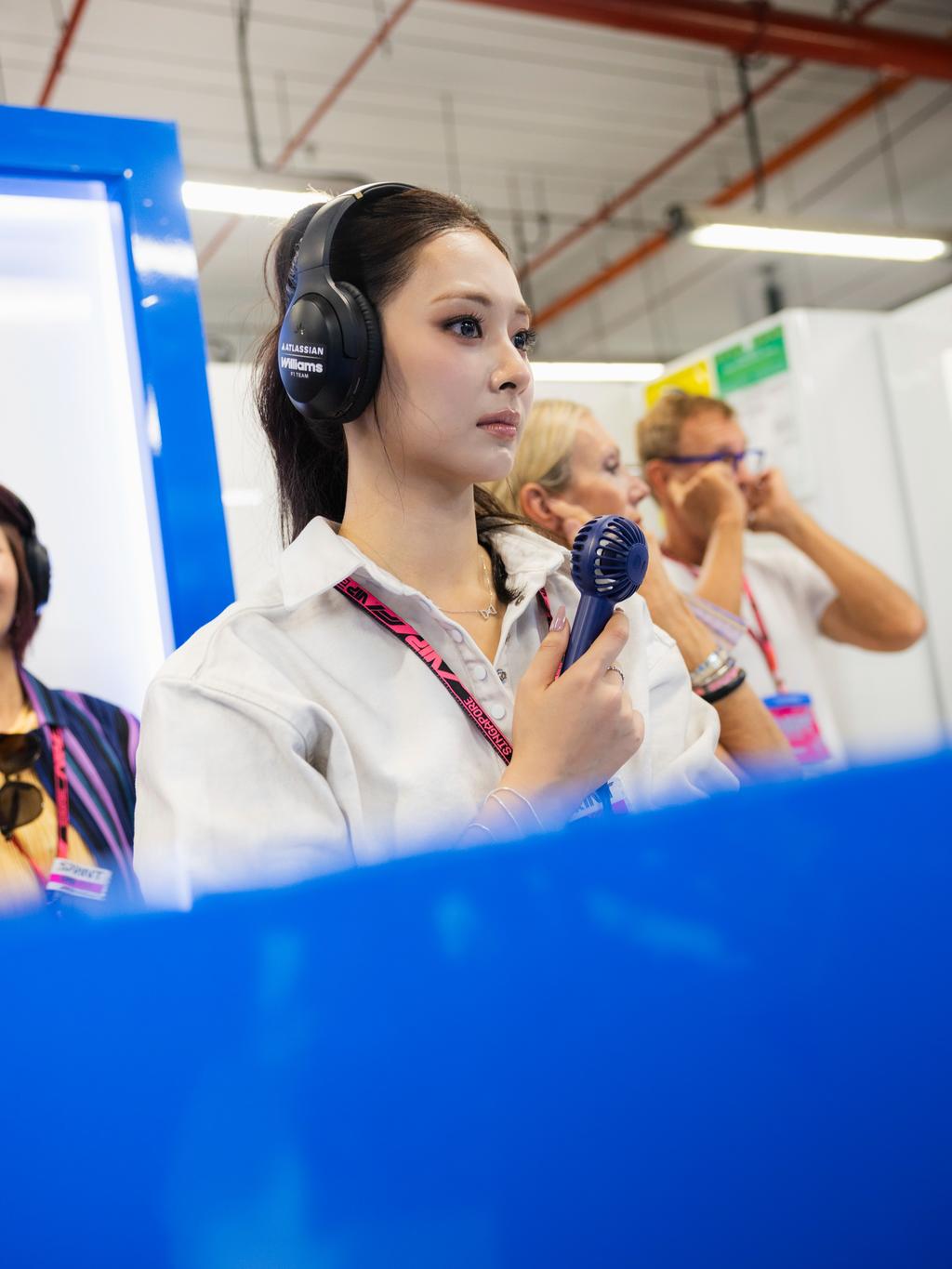 子瑜前往新加坡體驗F1賽車各項活動。（圖／翻攝自williamsf1team IG）