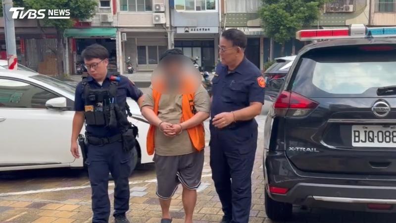 高雄52歲保全在國際動漫展女性裙底落網,最小受害者年僅13歲。(圖/TVBS)