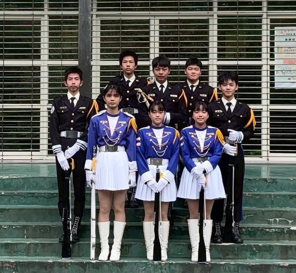 ▲「北科附工儀隊」藉由行進樂與旗隊動作及透過儀隊的莊嚴與肅穆,為參賽選手注入堅定且沉穩的力量。(圖片來源:北科附工儀隊)