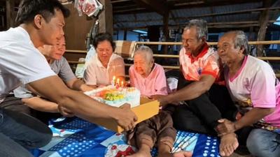1896年生?泰「130歲人瑞」阿嬤傳70歲生子 烏龍內幕曝