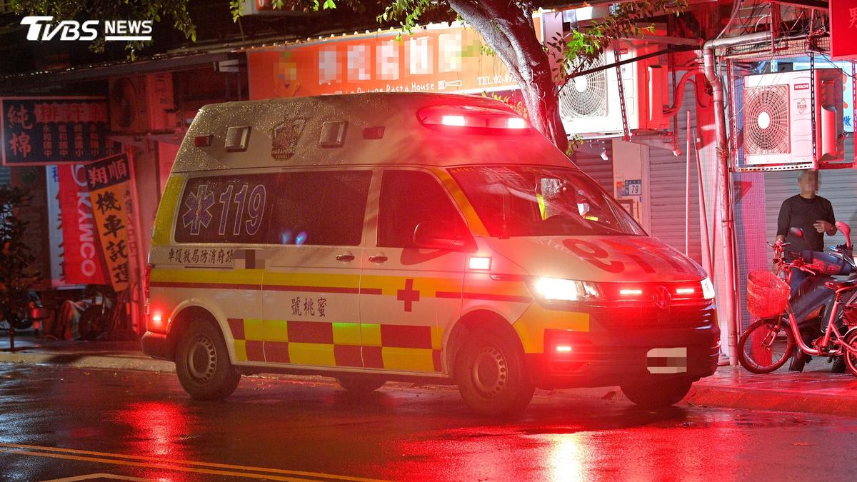 台中21歲女從天橋墜落重摔!趴地陷入昏迷 警消緊急搶救