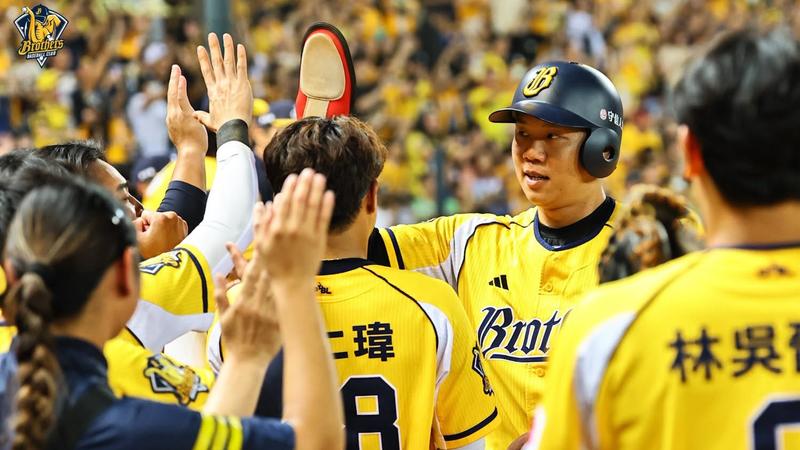 中信兄弟8比2擊退統一獅,拿下台灣大賽冠軍賽門票。(圖/翻攝自兄弟Fans Club臉書)