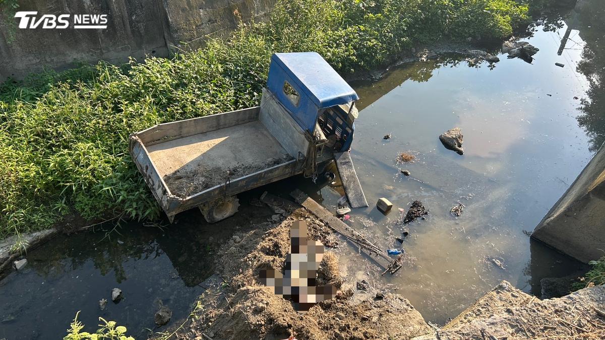 農用車倒車失控 台南農夫直墜「4米深排水溝」頭部重創亡