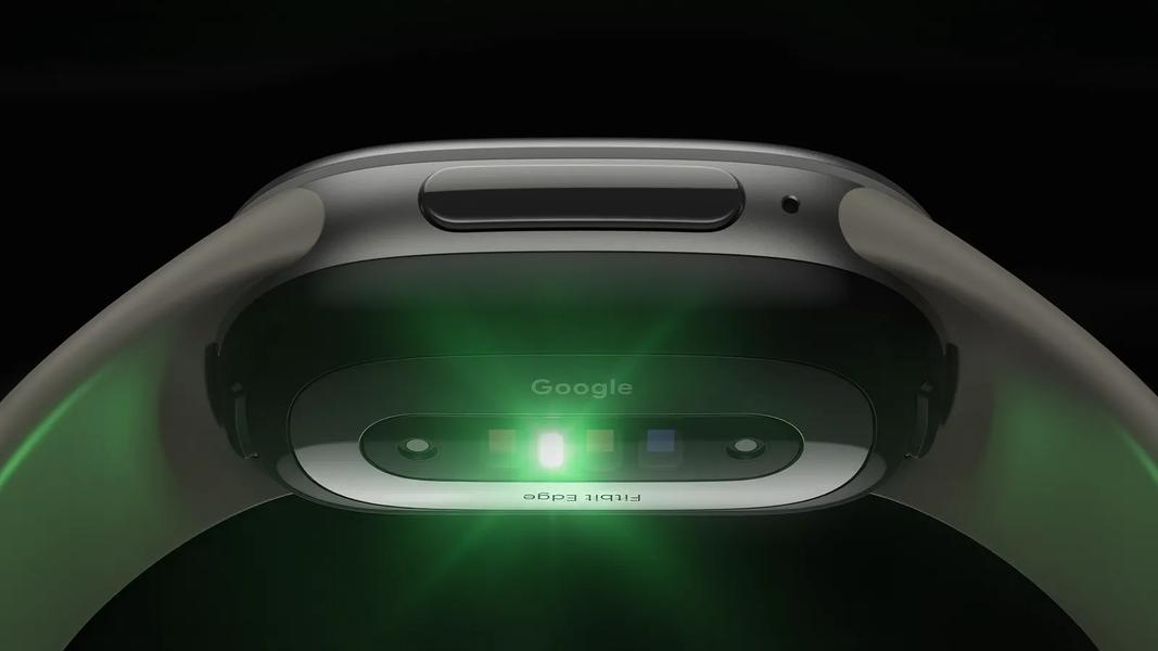 Google新手環Fitbit Edge登場!可替換電池、支援iPhone