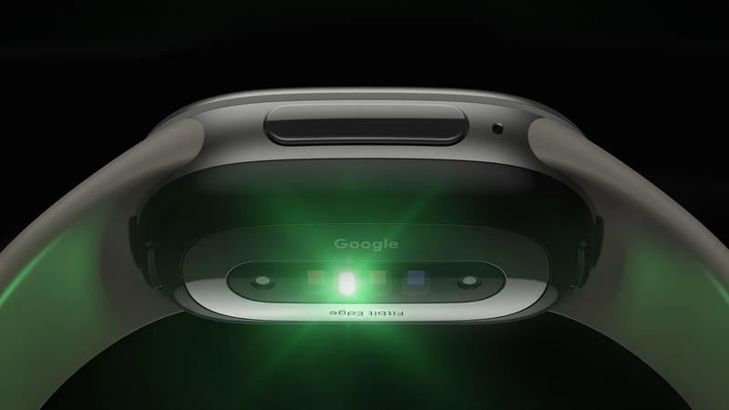 Google推出新款智慧健康手環「Fitbit Edge」。(圖/翻攝自Google)