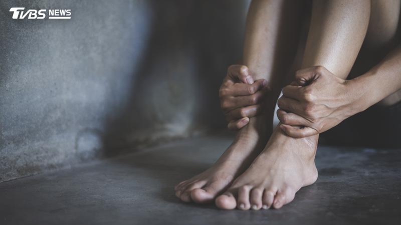 美國38歲男子性侵親生女兒產下一女。(示意圖/Shutterstock達志影像)