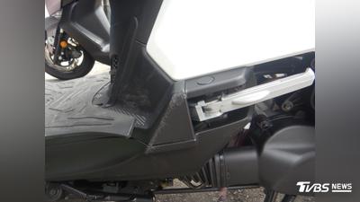 撞倒機車扶起「以為沒事就離開!」 轎車駕駛慘吃罰單+扣照1個月