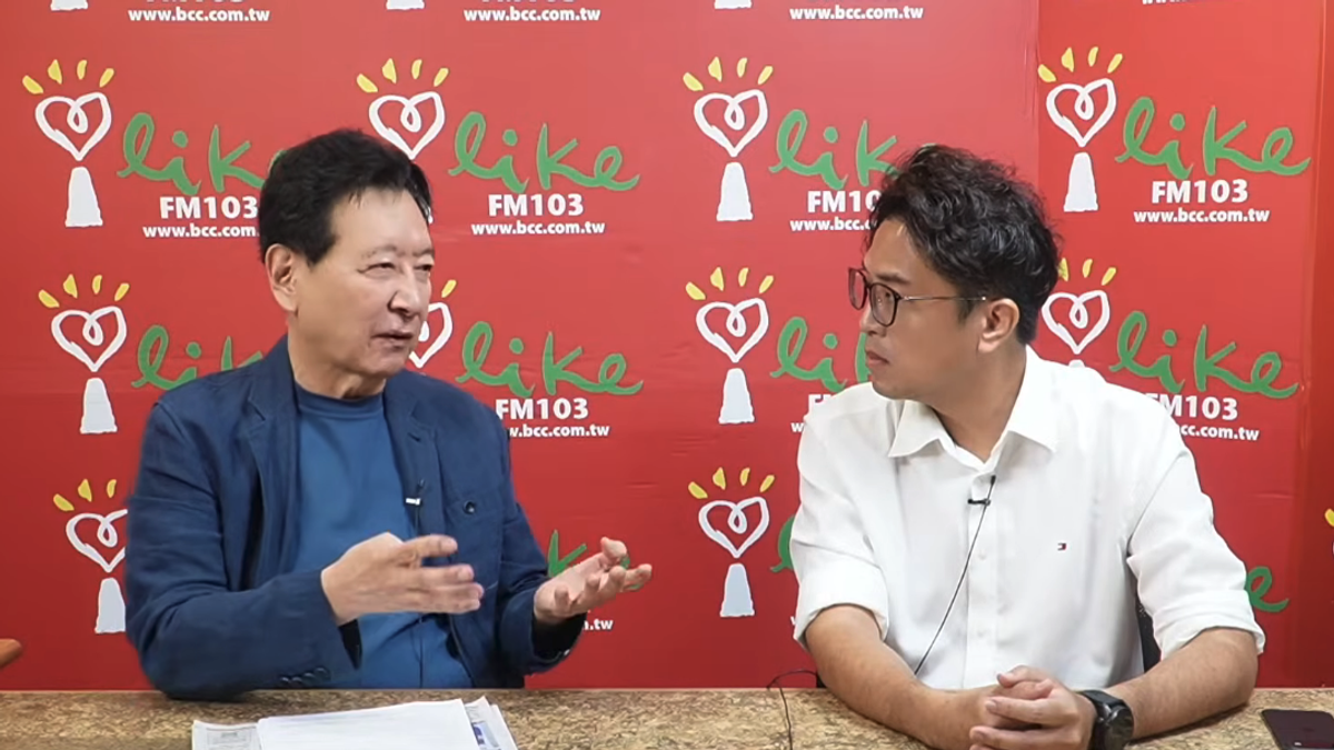 趙少康問選前是否辭立委?沈伯洋秒回「不會」曝原因