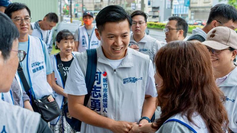 何志勇不顧黨紀,堅持參選新竹市長。(圖/何志勇臉書)