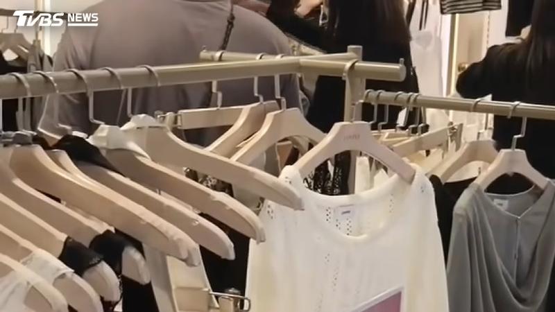 知名網路女裝品牌LOVFEE驚傳倒閉。(圖/TVBS)