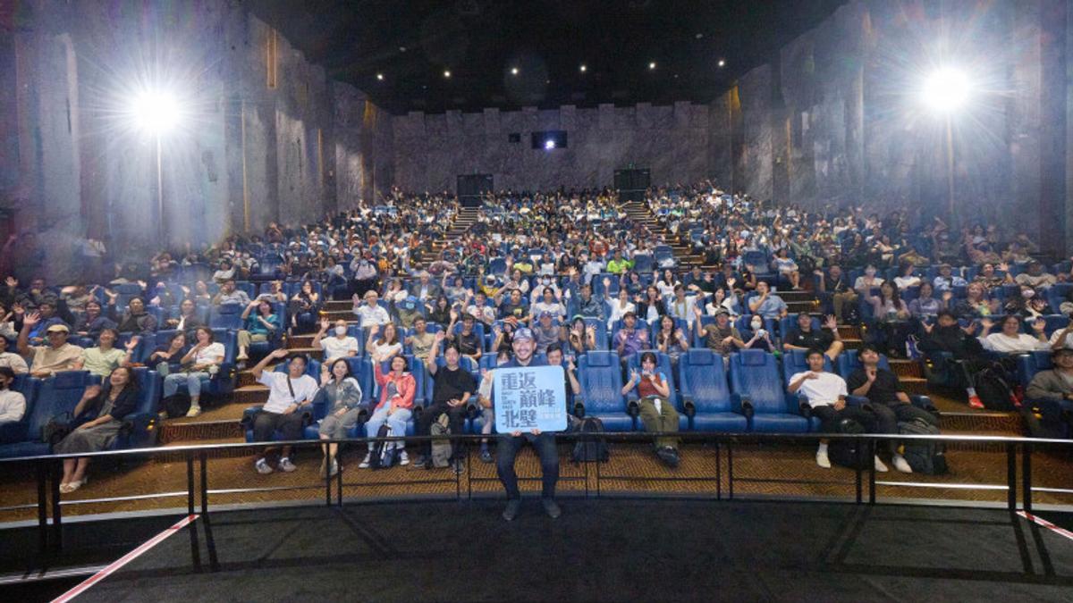 背重裝徒步10小時!導演深入玉山東峰北壁險出事