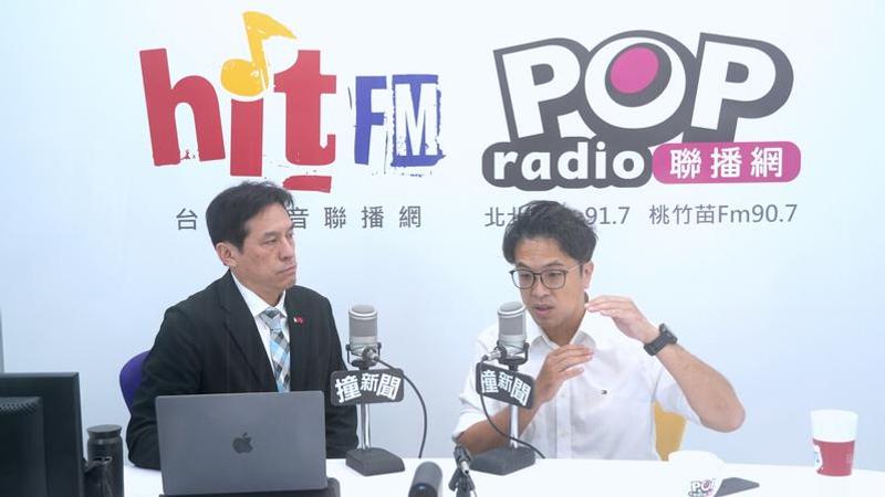 沈伯洋日前接受《POP撞新聞》主持人黃暐瀚專訪。(圖/ 《POP撞新聞》)