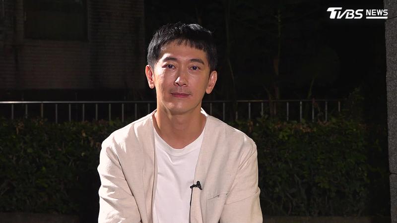 角逐金鐘獎戲劇節目男配角的施名帥。(圖/TVBS)