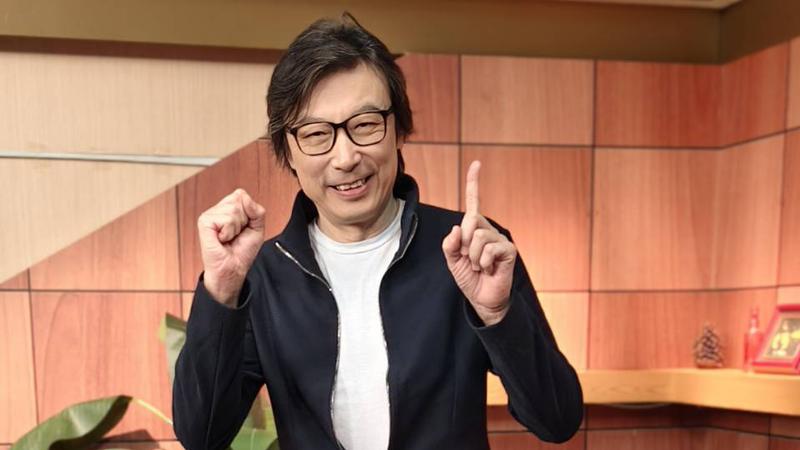 林煒在節目中分享跨足科技領域的歷程。(圖/年代提供)