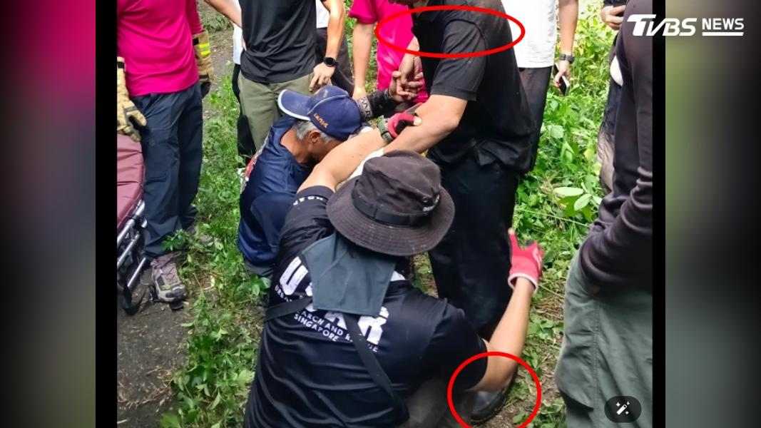 第二項疑點則是副總的穿著打扮為何身上衣服是反著穿(圖/TVBS)