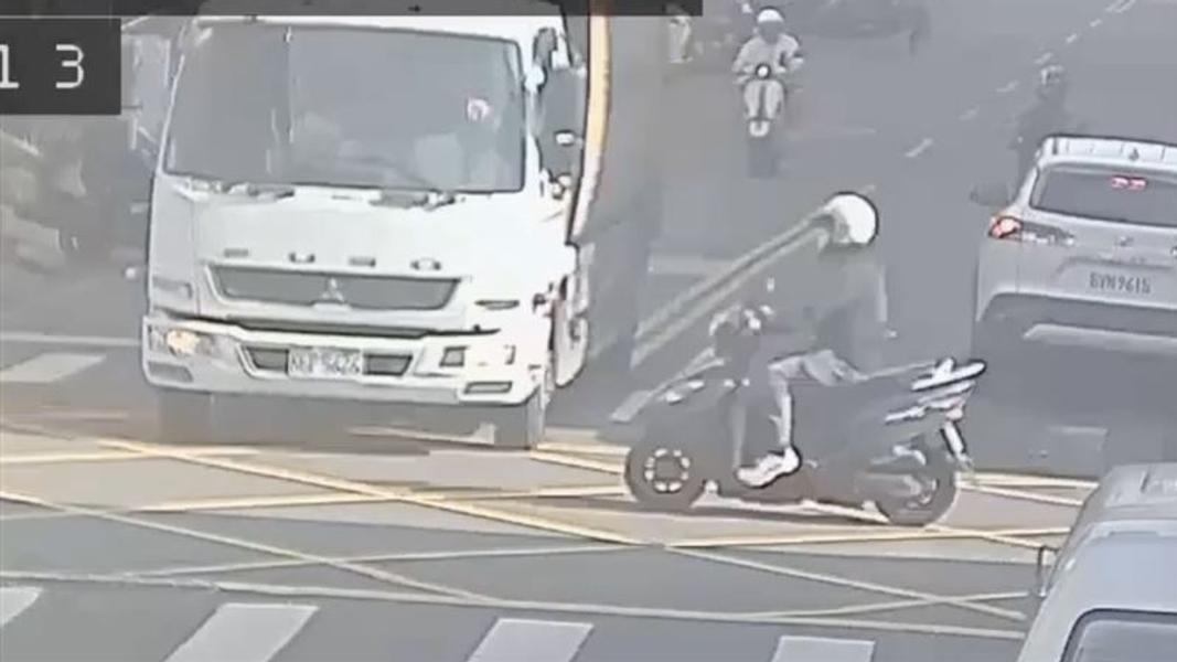 雙方互不相讓釀悲劇。(圖/翻攝畫面)