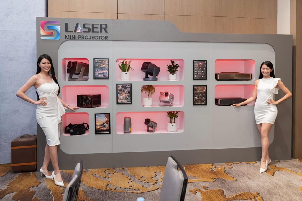 Hisense 在台灣市場推出全球熱銷機種 C2 Ultra 與 M2 Pro 三色雷射投影機,展現品牌在高階影音技術與智慧投影領域的創新實力。總代理建達國際未來也將持續拓展產品陣容,規劃引進更多涵蓋高階旗艦與入門級距的三色雷射投影機,滿足不同消費族群的影音娛樂需求。(圖/建達國際提供)