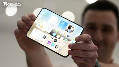 iPhone Duo炒價大暴跌!中國囤貨黃牛「單日虧12萬」慘況曝