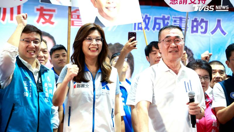 國民黨主席鄭麗文今(16)日出席新北市長候選人李四川中和聯合競選總部成立。(圖/國民黨提供)