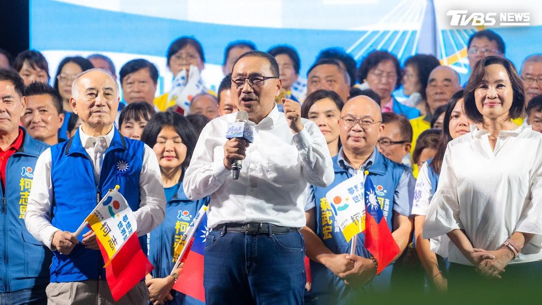 侯友宜首度南下輔選,他讚柯志恩流血流汗盼為高雄做事。(圖/柯志恩競辦提供)