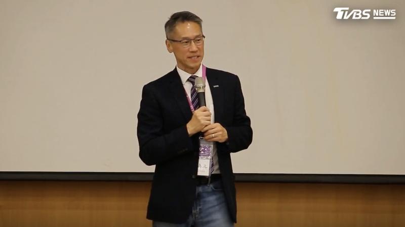 清大校長今(17)日出席 2026 清華桃竹苗校友年會暨當今機器人發展與台灣產業的機會論壇時,首度為校長遴選事件道歉。(圖/TVBS)