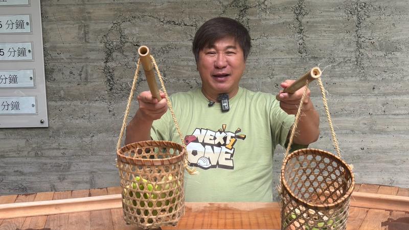 胡瓜返回家鄉苗栗,展開獨旅。(圖/下面一位提供)
