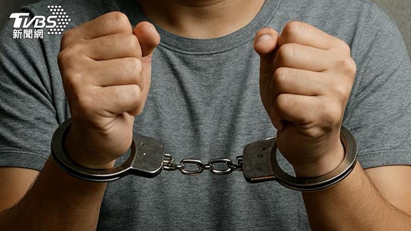 台東康姓男子持奶油抹刀嚇唬國中生,遭法院判刑。(AI生成示意圖/TVBS)