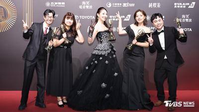 林書煒奪廣播金鐘「企劃編撰獎」! 屠潔槓龜多年終拿人生第一座