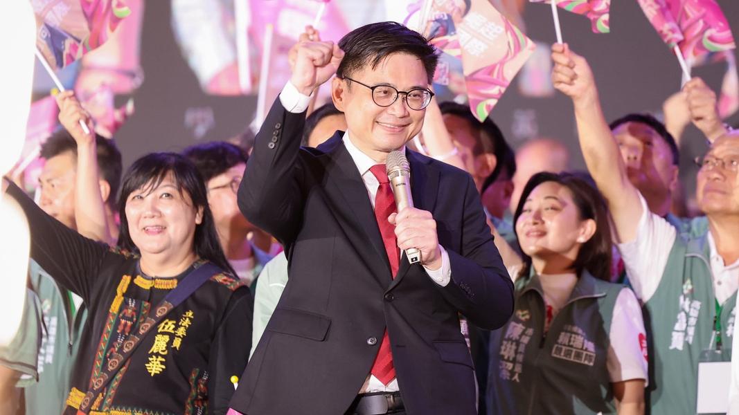 賴瑞隆強調,自己已經參與高雄轉變的過程。(圖/賴瑞隆競總提供)