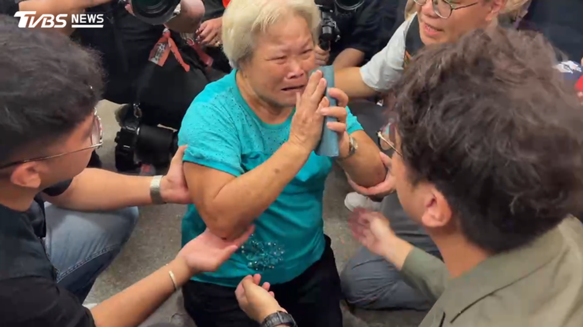 阿嬤跪求社子島疑套招?沈伯洋急澄清:set這個沒什麼意義